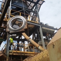 GOLDEN STAR RESOURCES - (BOGOSO)Changing of a spherical roller bearing of the Ball Mill trunnion at Bogoso mine site.