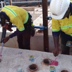 FIXING OF JACKING SCREW FOR BASE PLATE INSTALLATION