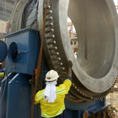 FIXING THE BOTTOM SECTION OF BOLTS INTO TRUNNION BEFORE INSTALLATION