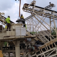 INSTALLING THE ECCENTRIC OF A CONE CRUSHER IN A QUARRY AT BUDUMBURA